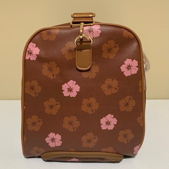 Bioworld Disney Stitch Wheeled Duffle Carry-On Travel Bag-NWT - Picture 4 of 13